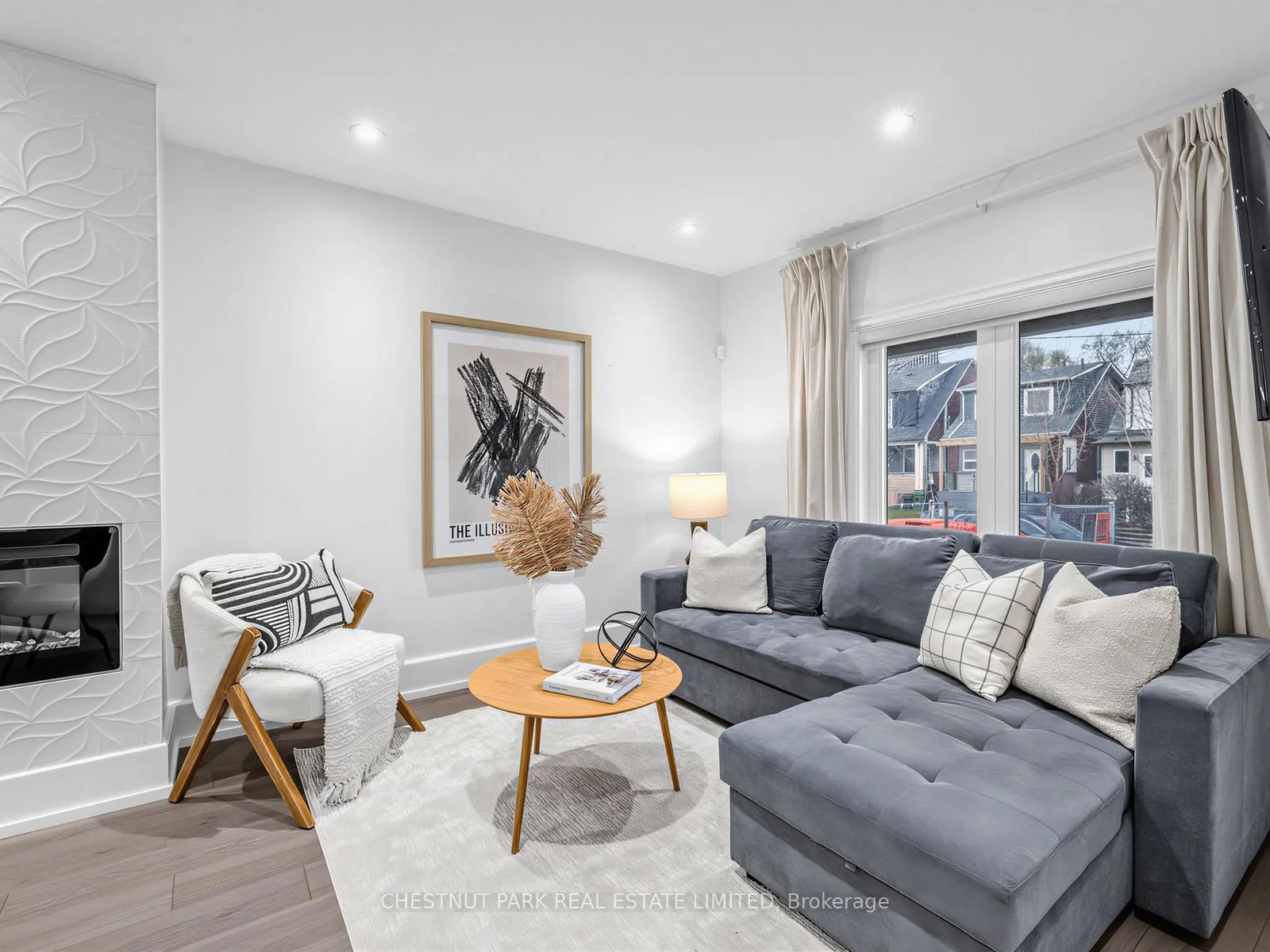 Photo 5 of 209 Robina Avenue, Toronto, Oakwood Village — HOMEH