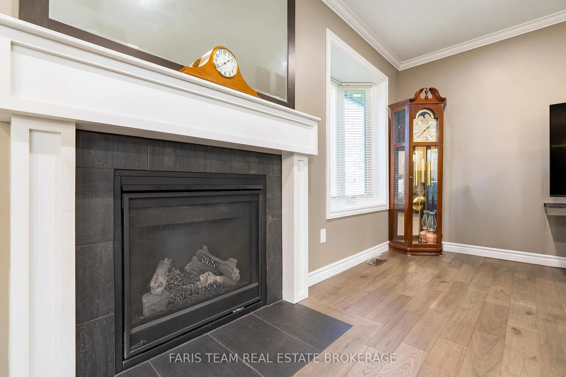 Photo 16 of 19 Willow Crescent, Ramara, Brechin — HOMEH