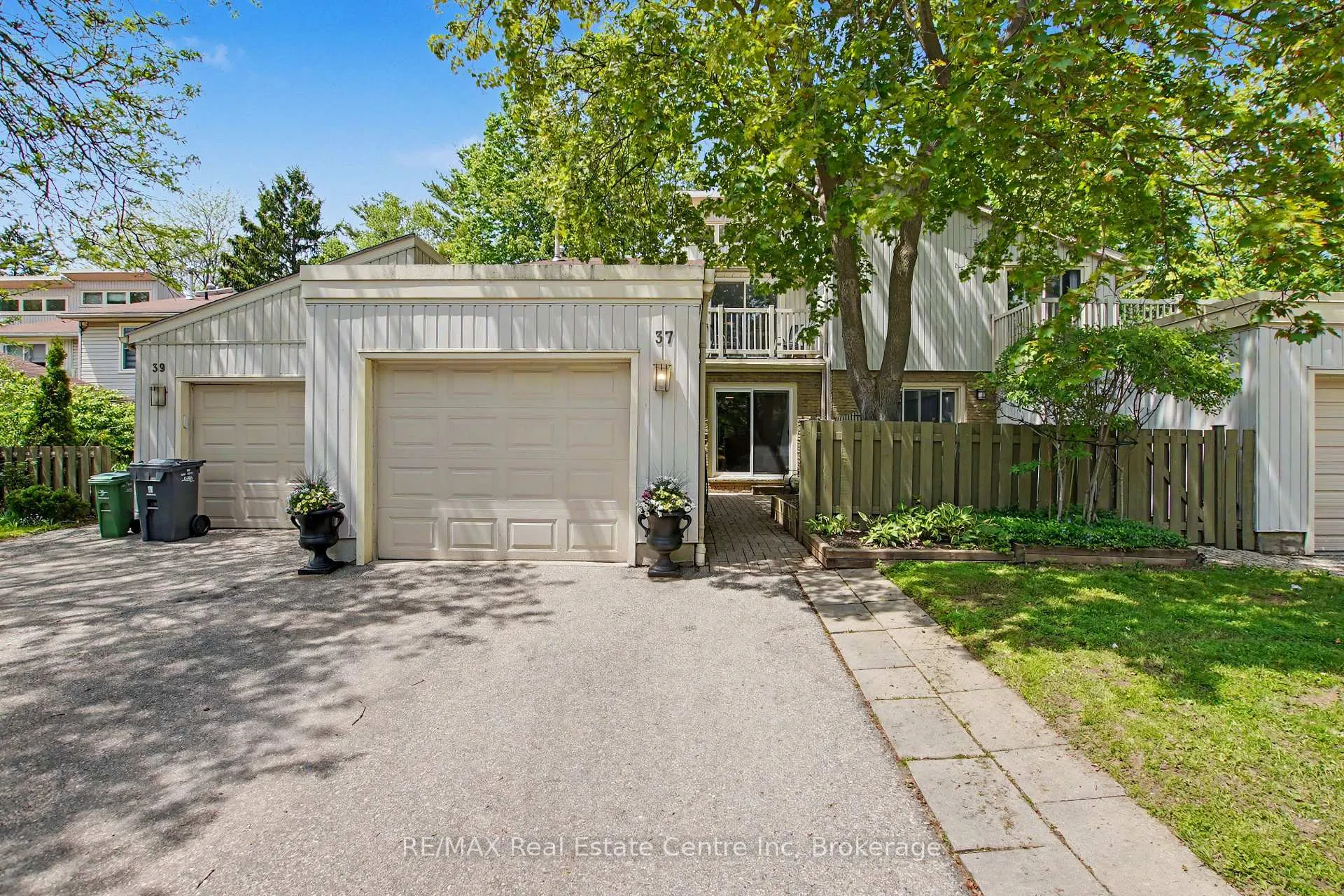 Photo 1 of Unit 37, 37 Wilsonview Avenue, Guelph, Dovercliffe Park/Old University — HOMEH