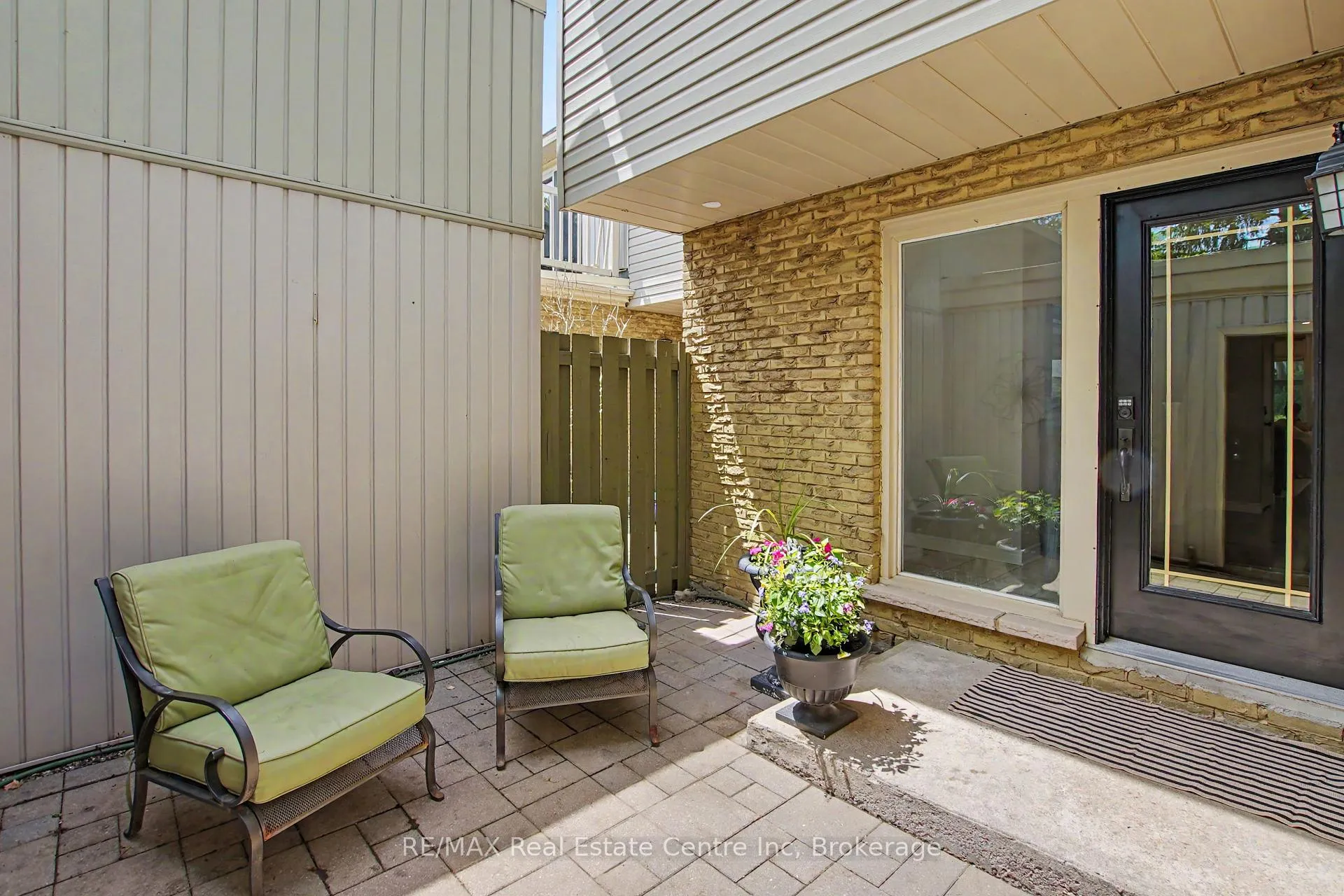 Photo 3 of Unit 37, 37 Wilsonview Avenue, Guelph, Dovercliffe Park/Old University — HOMEH