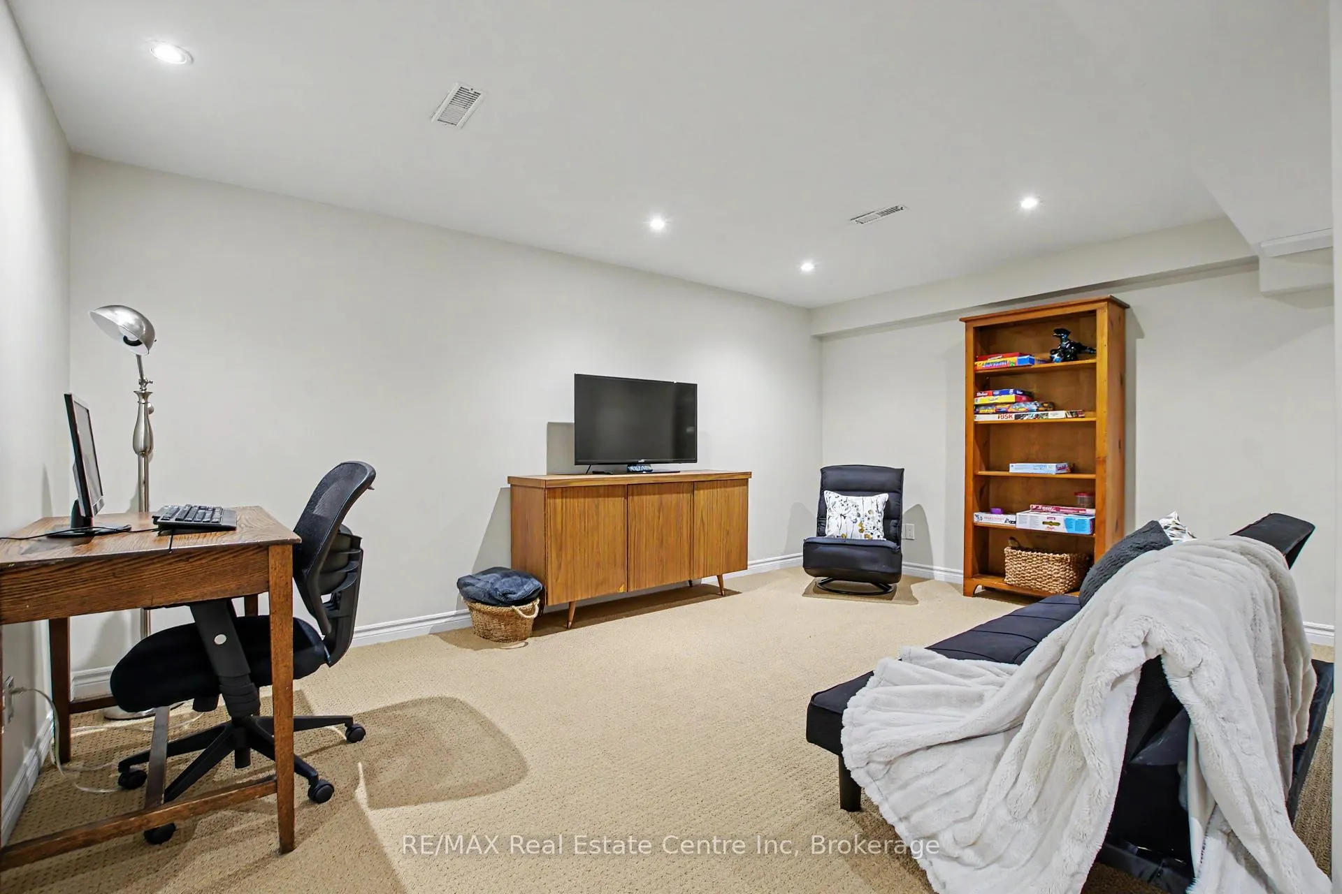 Photo 25 of Unit 37, 37 Wilsonview Avenue, Guelph, Dovercliffe Park/Old University — HOMEH