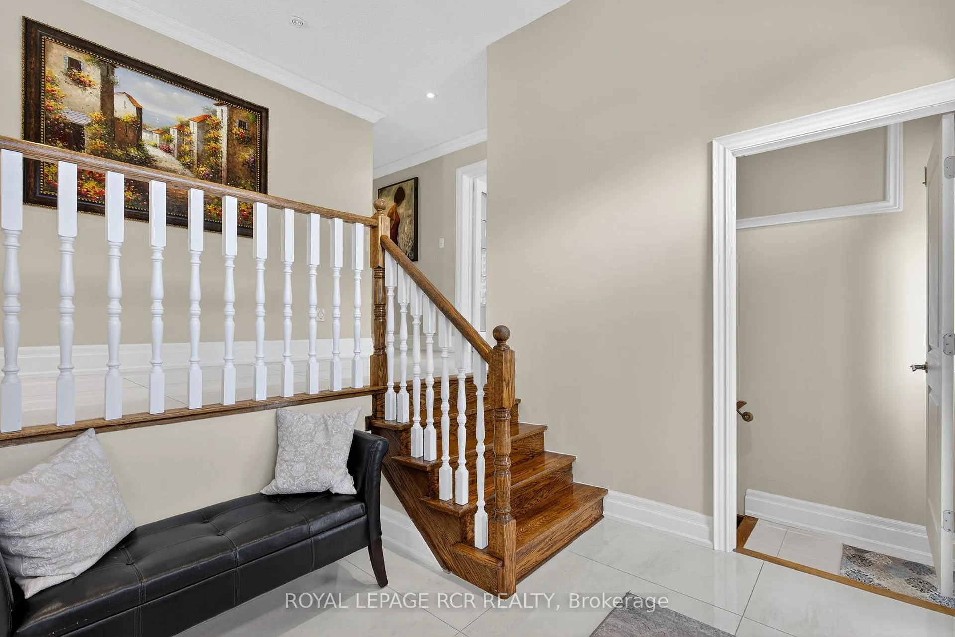 Photo 6 of 97 Riverwood Terrace, Caledon, Bolton East — HOMEH