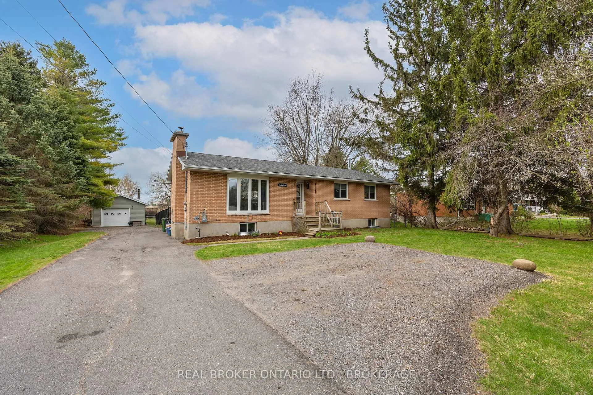 Photo 2 of 1239 Unity Road, Kingston, City North of 401 — HOMEH