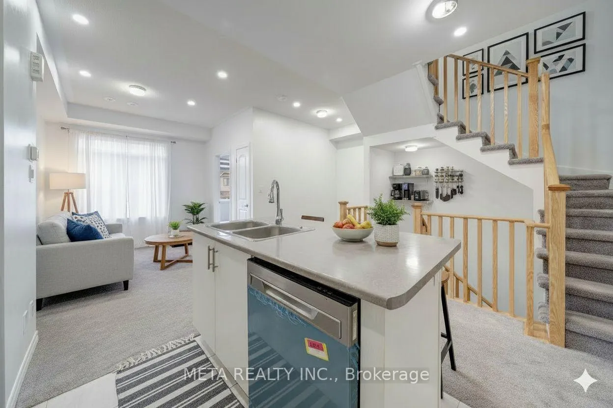 Photo 10 of 1073 Lockie Drive, Oshawa, Kedron — HOMEH