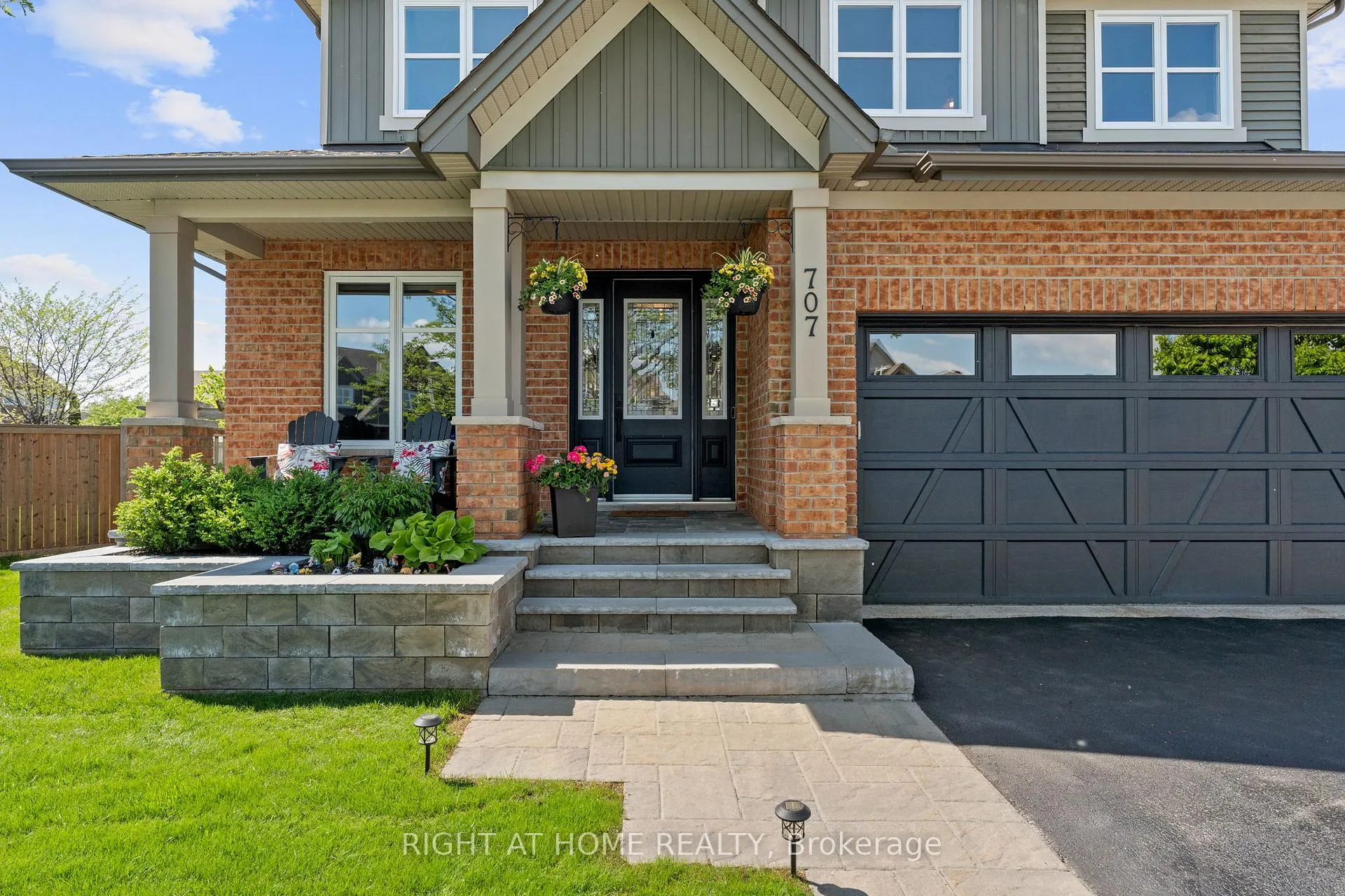 Photo 2 of 707 Wrangler Circle, Ottawa, Stittsville (North) — HOMEH