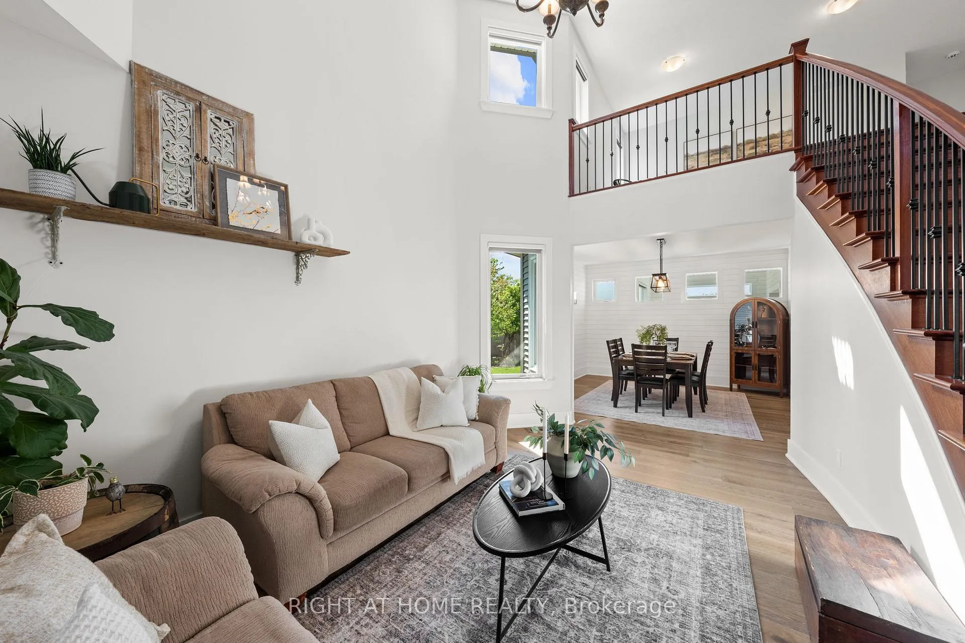 Photo 6 of 707 Wrangler Circle, Ottawa, Stittsville (North) — HOMEH