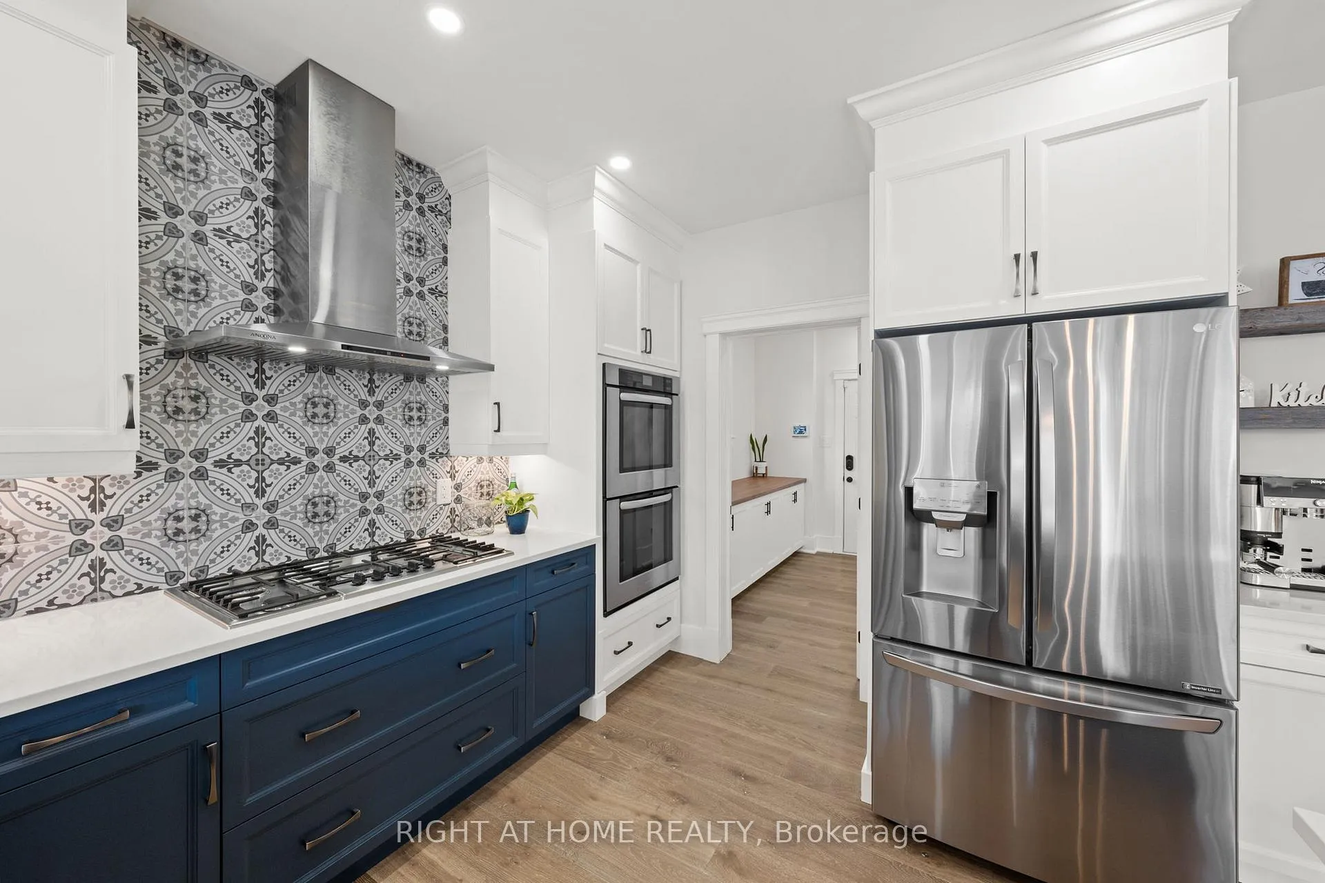 Photo 10 of 707 Wrangler Circle, Ottawa, Stittsville (North) — HOMEH