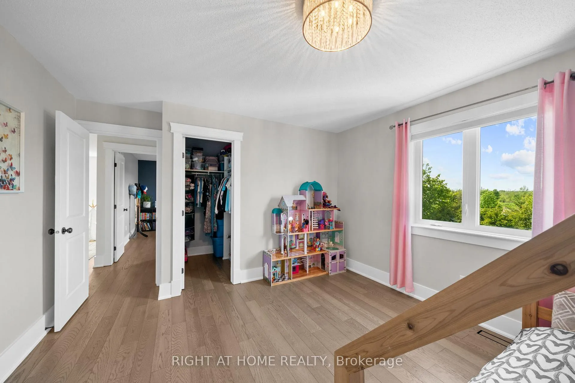 Photo 30 of 707 Wrangler Circle, Ottawa, Stittsville (North) — HOMEH