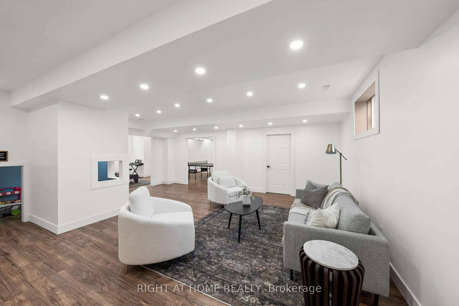 Photo 35 of 707 Wrangler Circle, Ottawa, Stittsville (North) — HOMEH