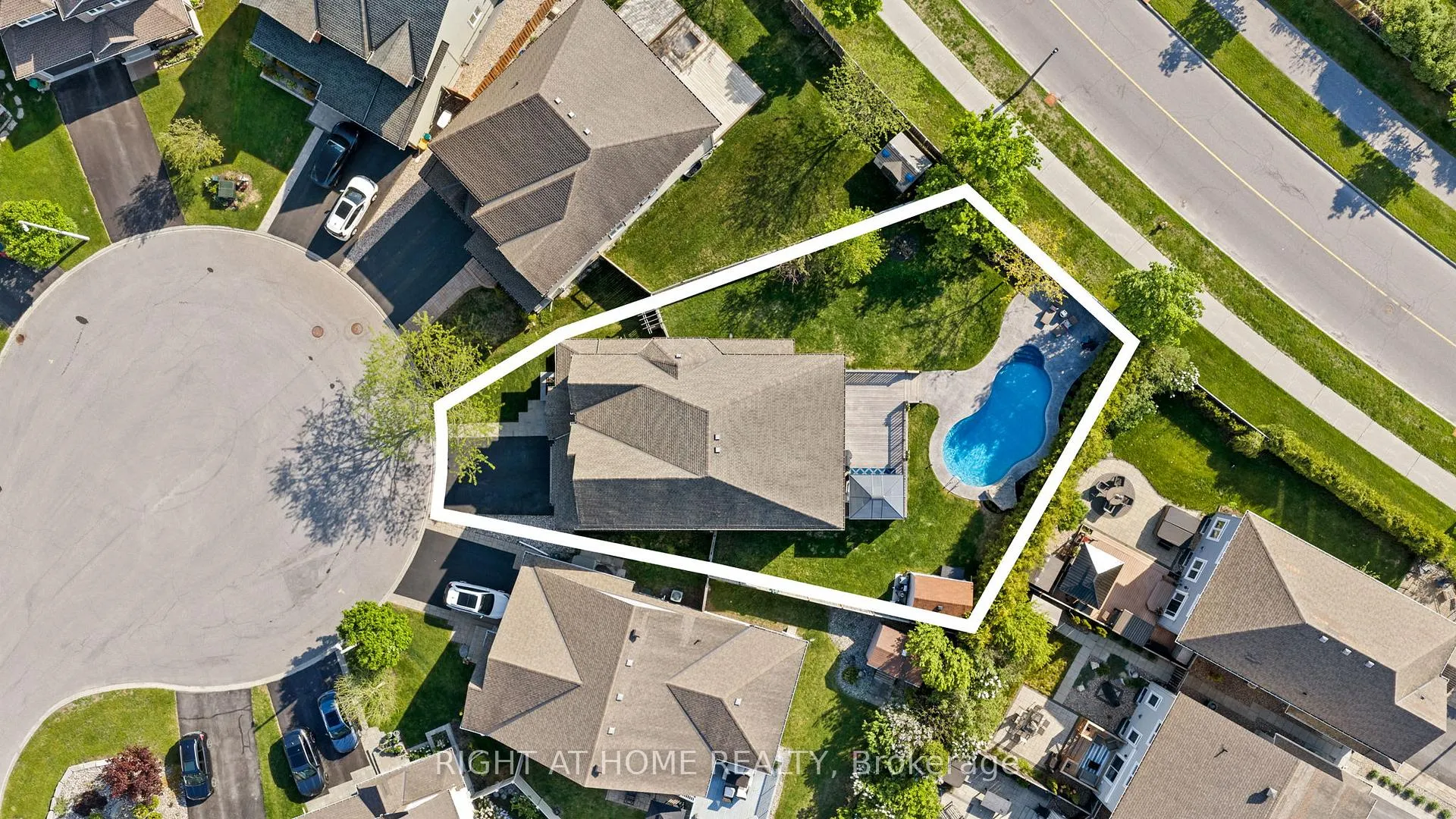 Photo 44 of 707 Wrangler Circle, Ottawa, Stittsville (North) — HOMEH