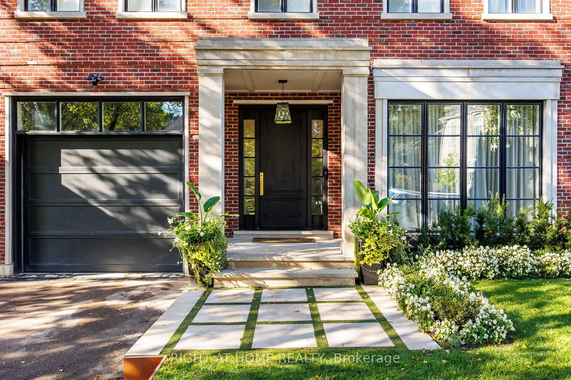 Photo 3 of 442 Glengrove Avenue, Toronto, Bedford Park-Nortown — HOMEH