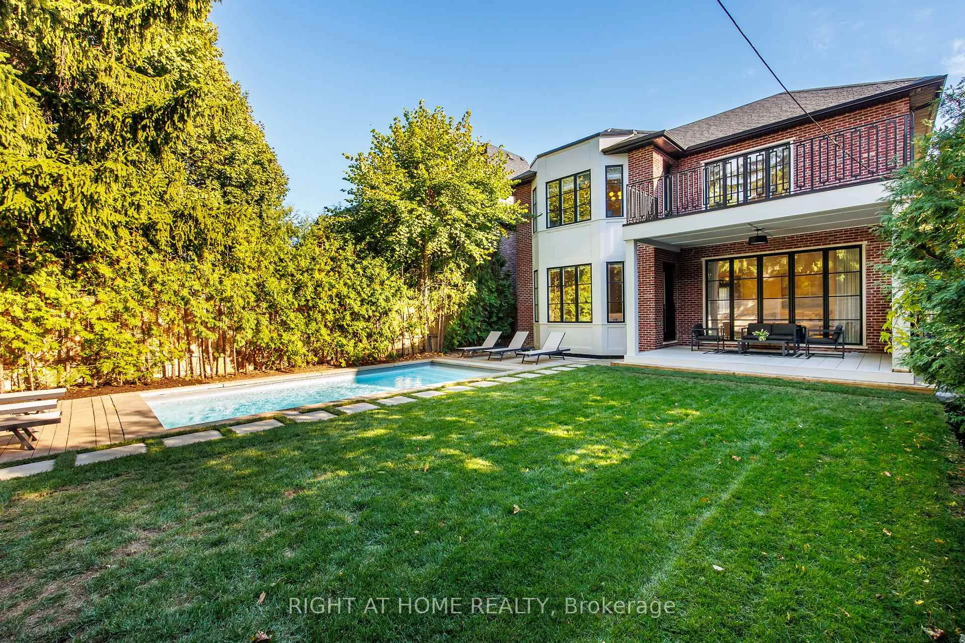 Photo 4 of 442 Glengrove Avenue, Toronto, Bedford Park-Nortown — HOMEH