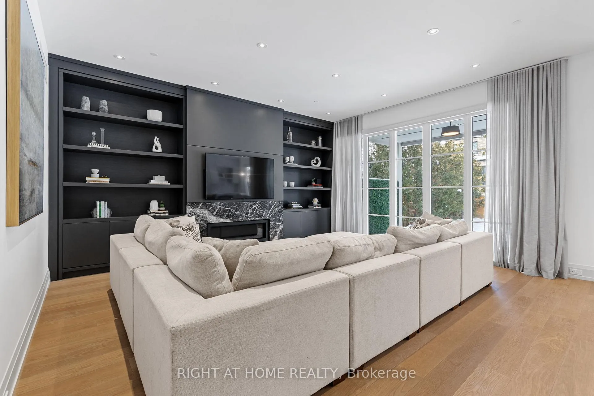 Photo 11 of 442 Glengrove Avenue, Toronto, Bedford Park-Nortown — HOMEH
