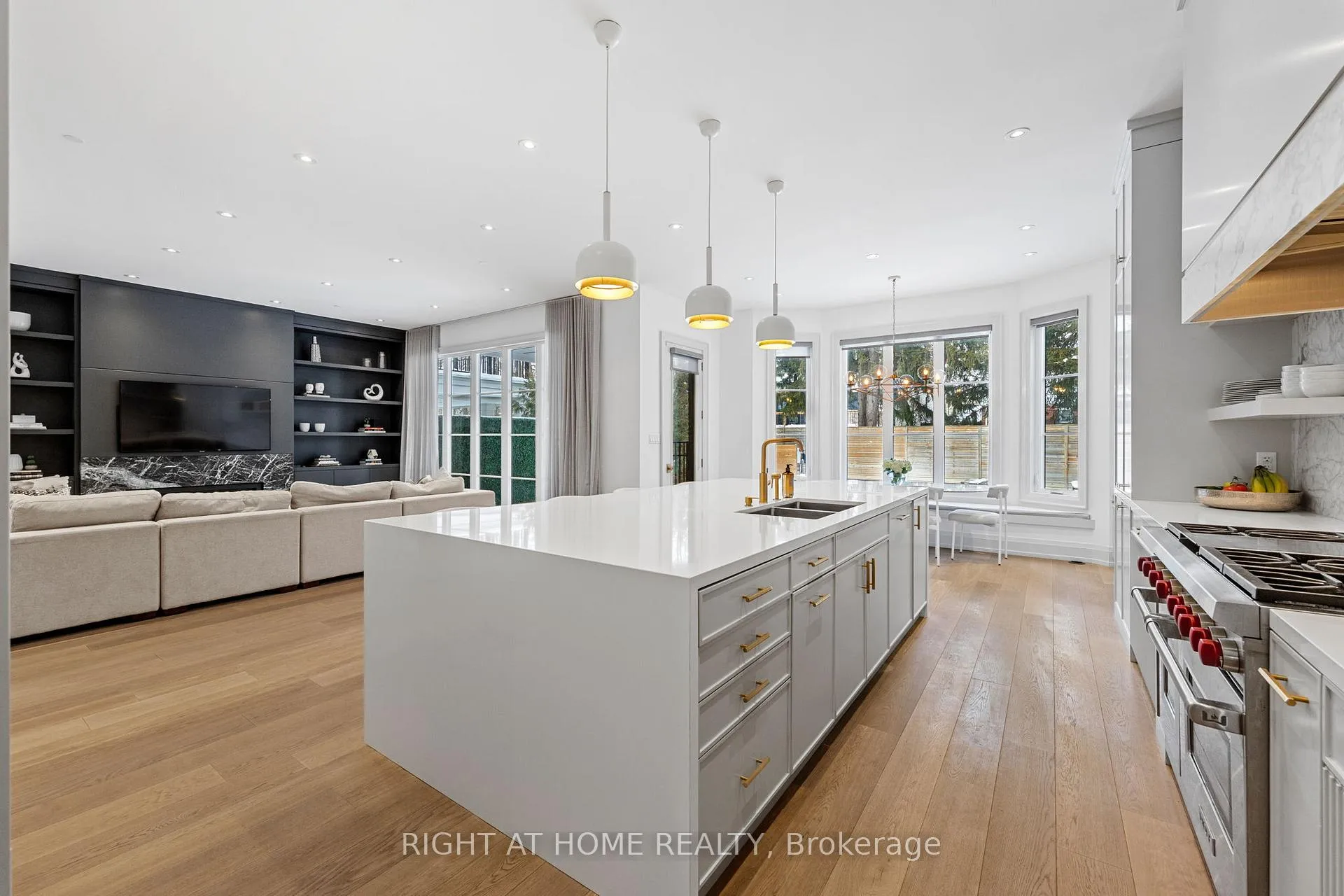 Photo 13 of 442 Glengrove Avenue, Toronto, Bedford Park-Nortown — HOMEH