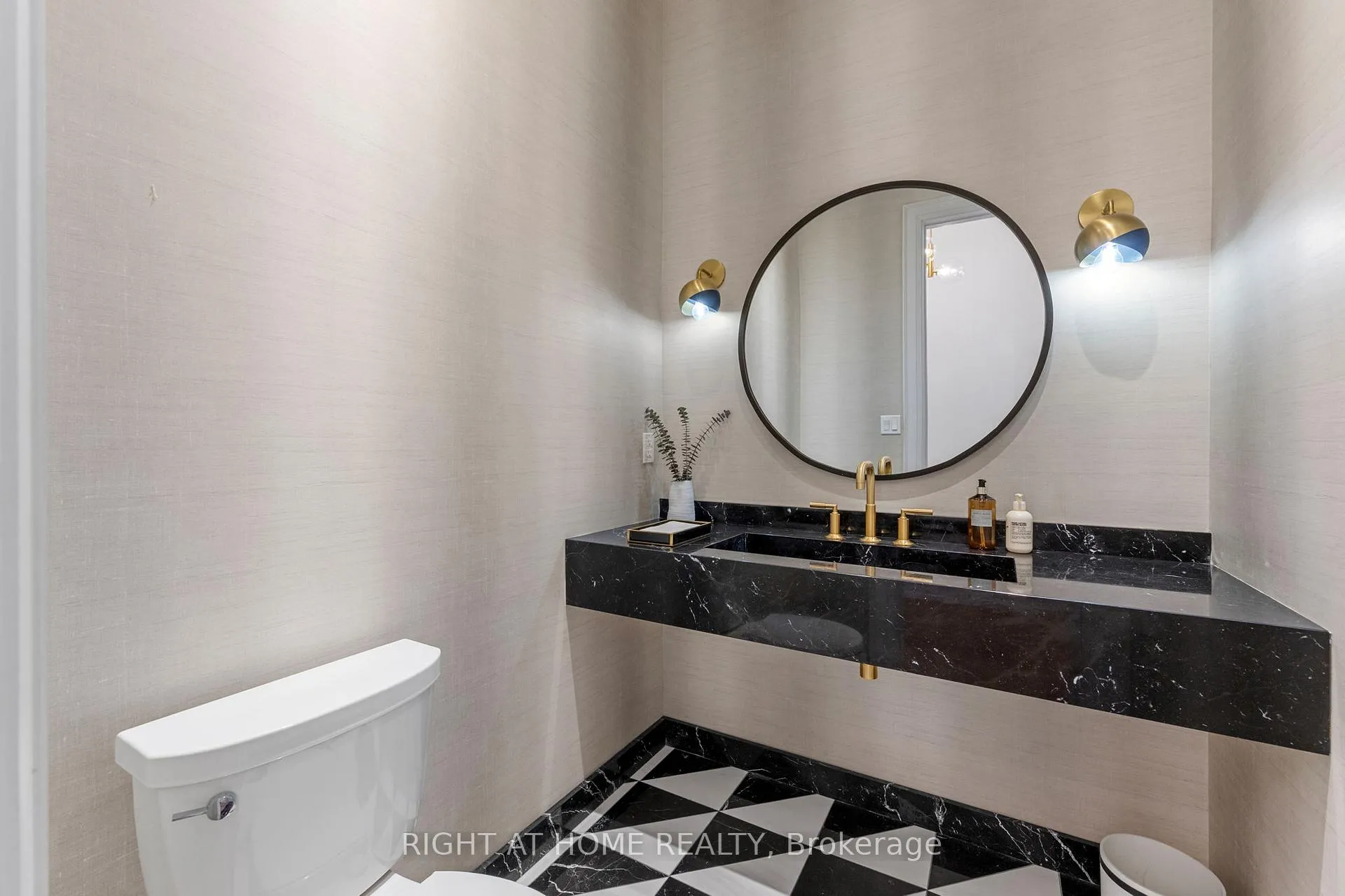 Photo 18 of 442 Glengrove Avenue, Toronto, Bedford Park-Nortown — HOMEH
