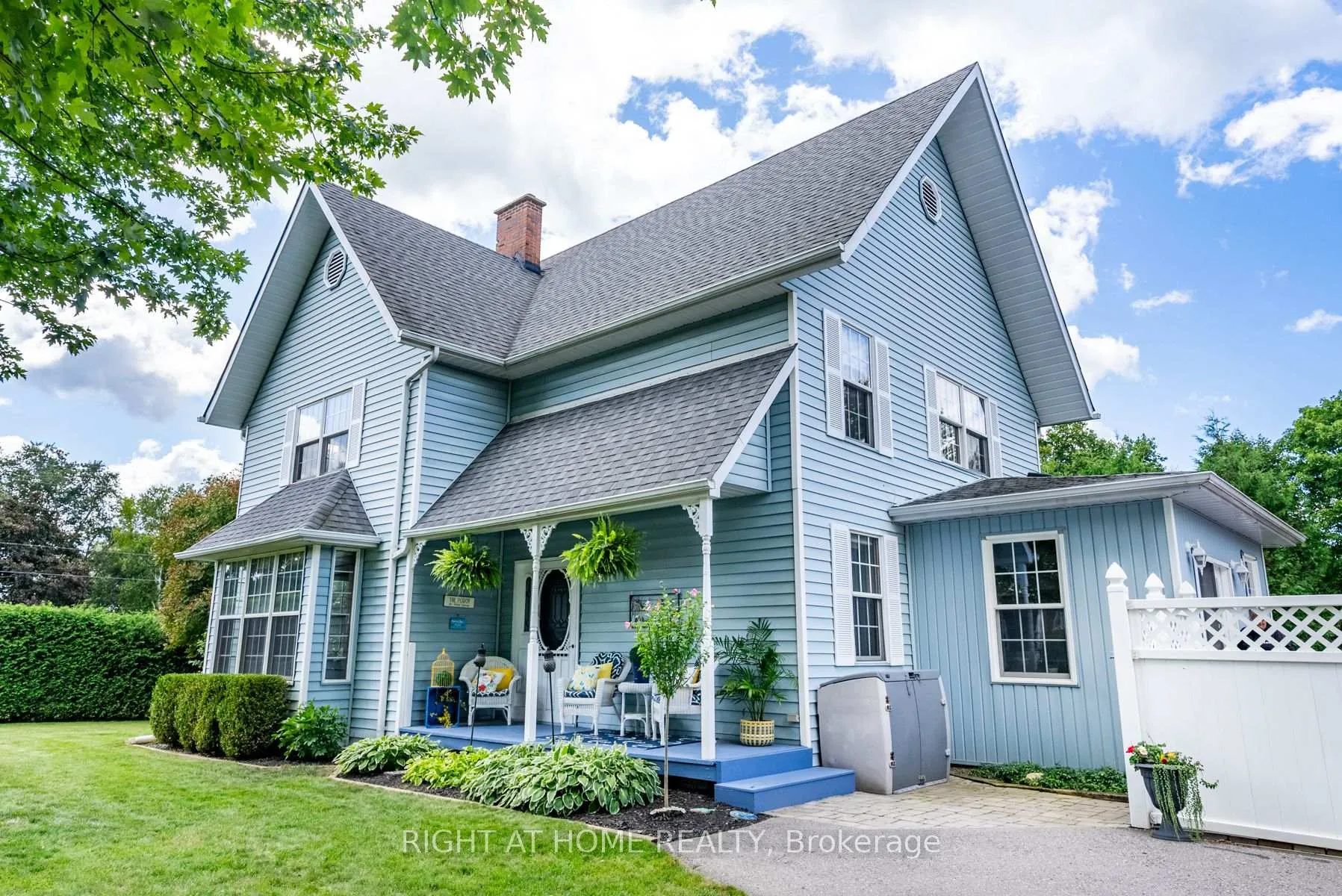Photo 3 of 700 Myrtle Road W, Whitby, Rural Whitby — HOMEH