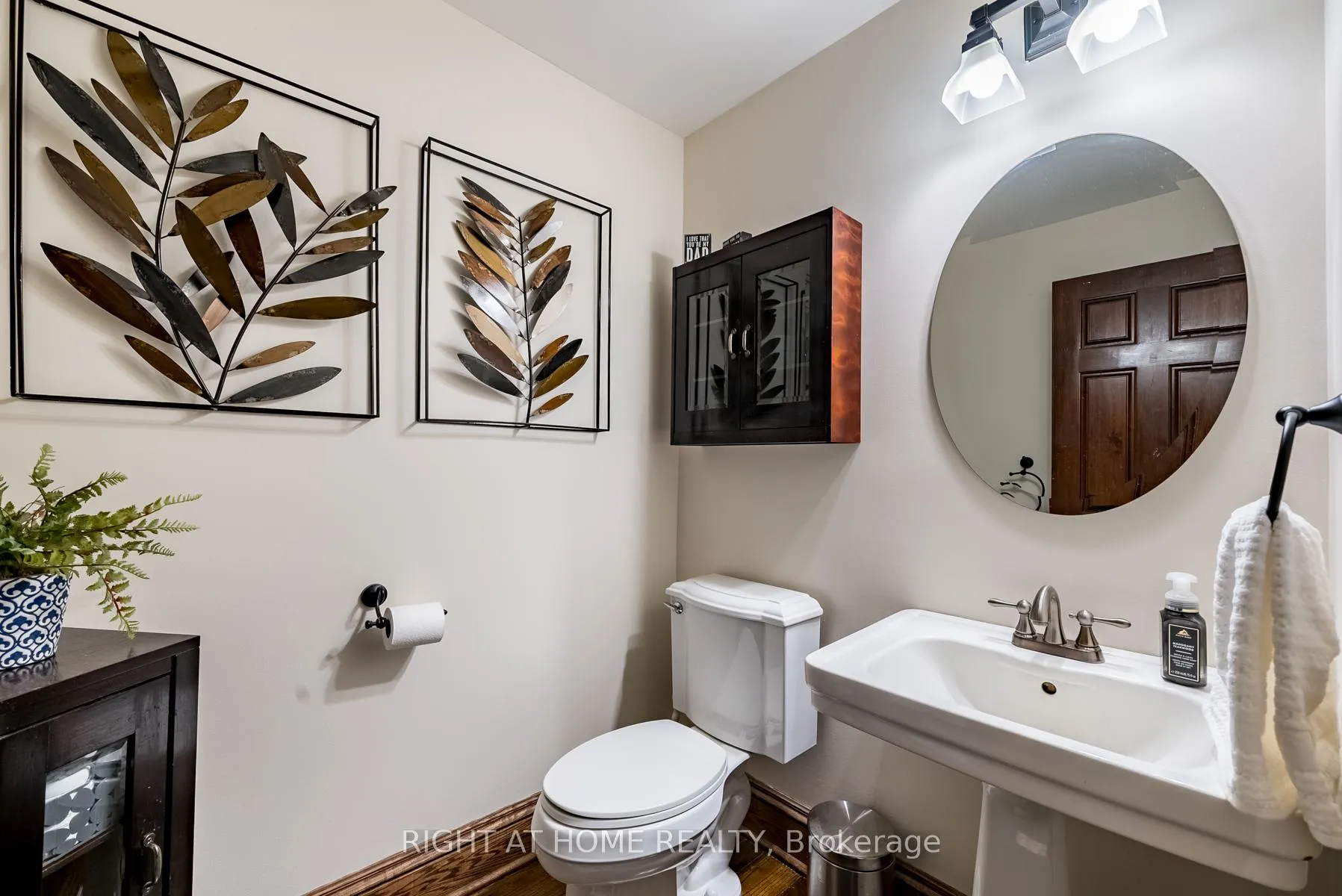 Photo 13 of 700 Myrtle Road W, Whitby, Rural Whitby — HOMEH