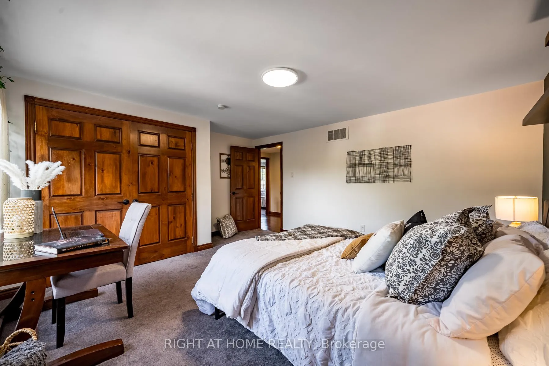 Photo 15 of 700 Myrtle Road W, Whitby, Rural Whitby — HOMEH
