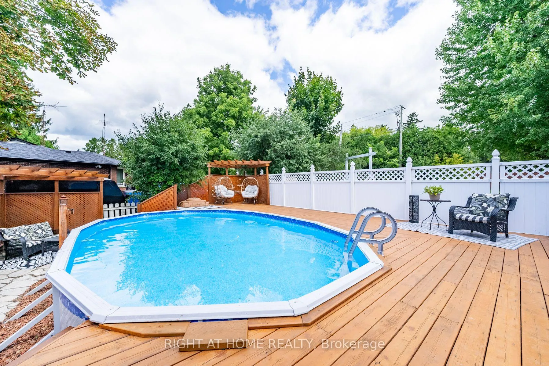 Photo 31 of 700 Myrtle Road W, Whitby, Rural Whitby — HOMEH