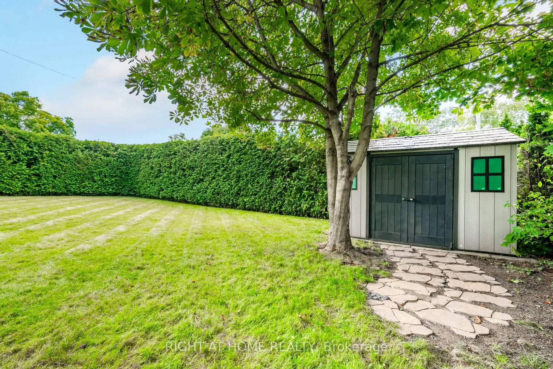 Photo 34 of 700 Myrtle Road W, Whitby, Rural Whitby — HOMEH