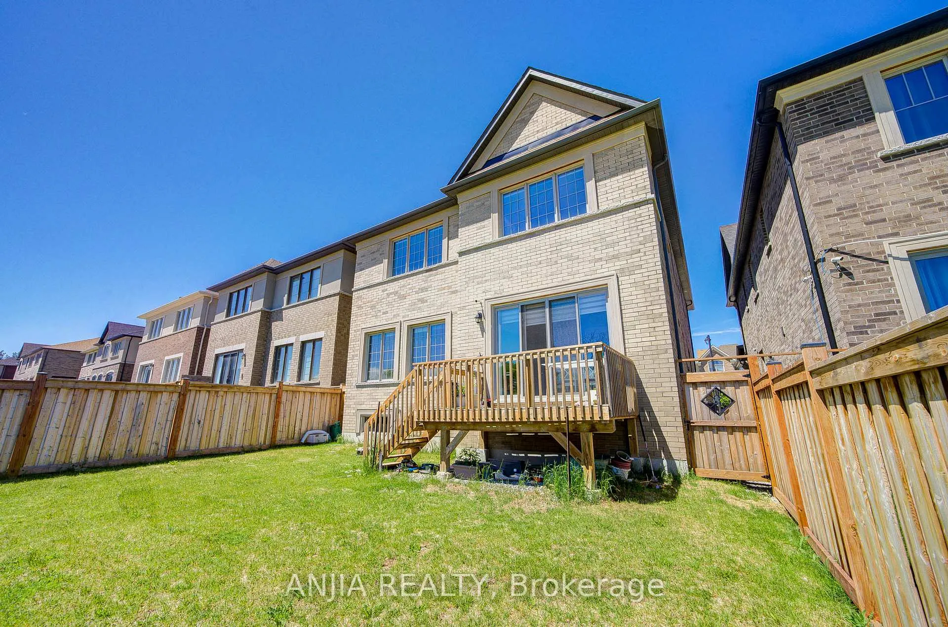 Photo 32 of 176 Sikura Circle, Aurora, Rural Aurora — HOMEH