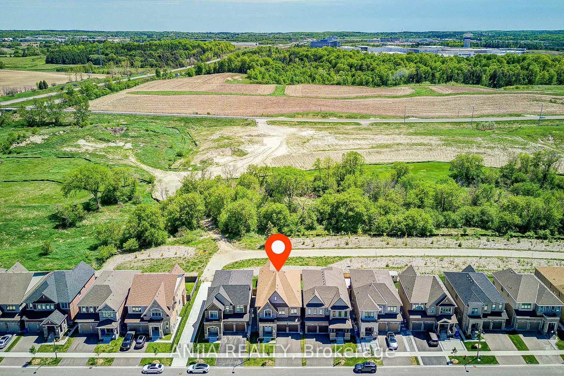Photo 36 of 176 Sikura Circle, Aurora, Rural Aurora — HOMEH