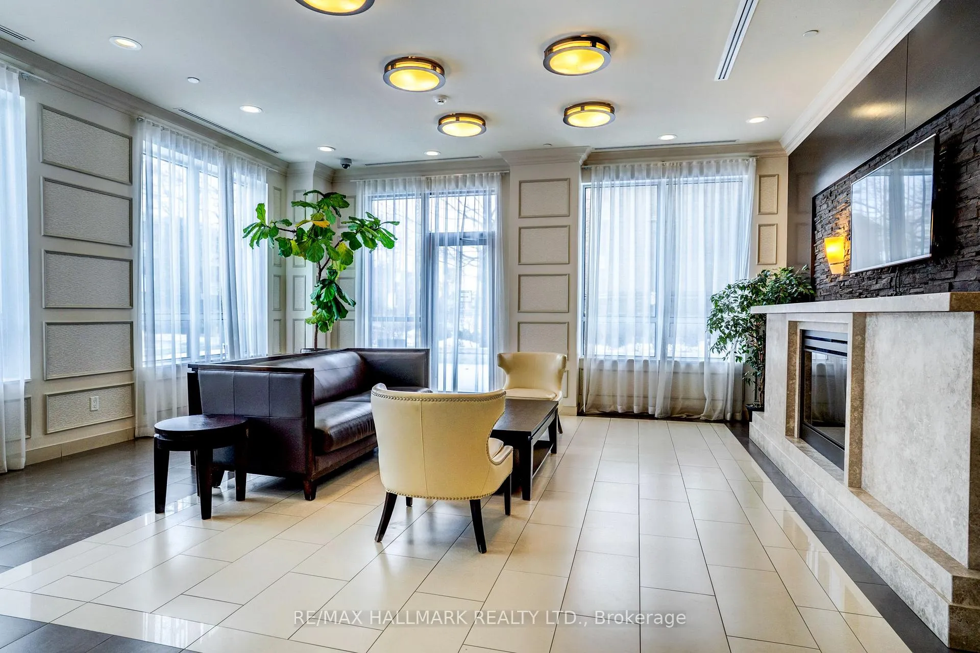 Photo 3 of Unit 630, 35 Saranac Boulevard, Toronto, Englemount-Lawrence — HOMEH