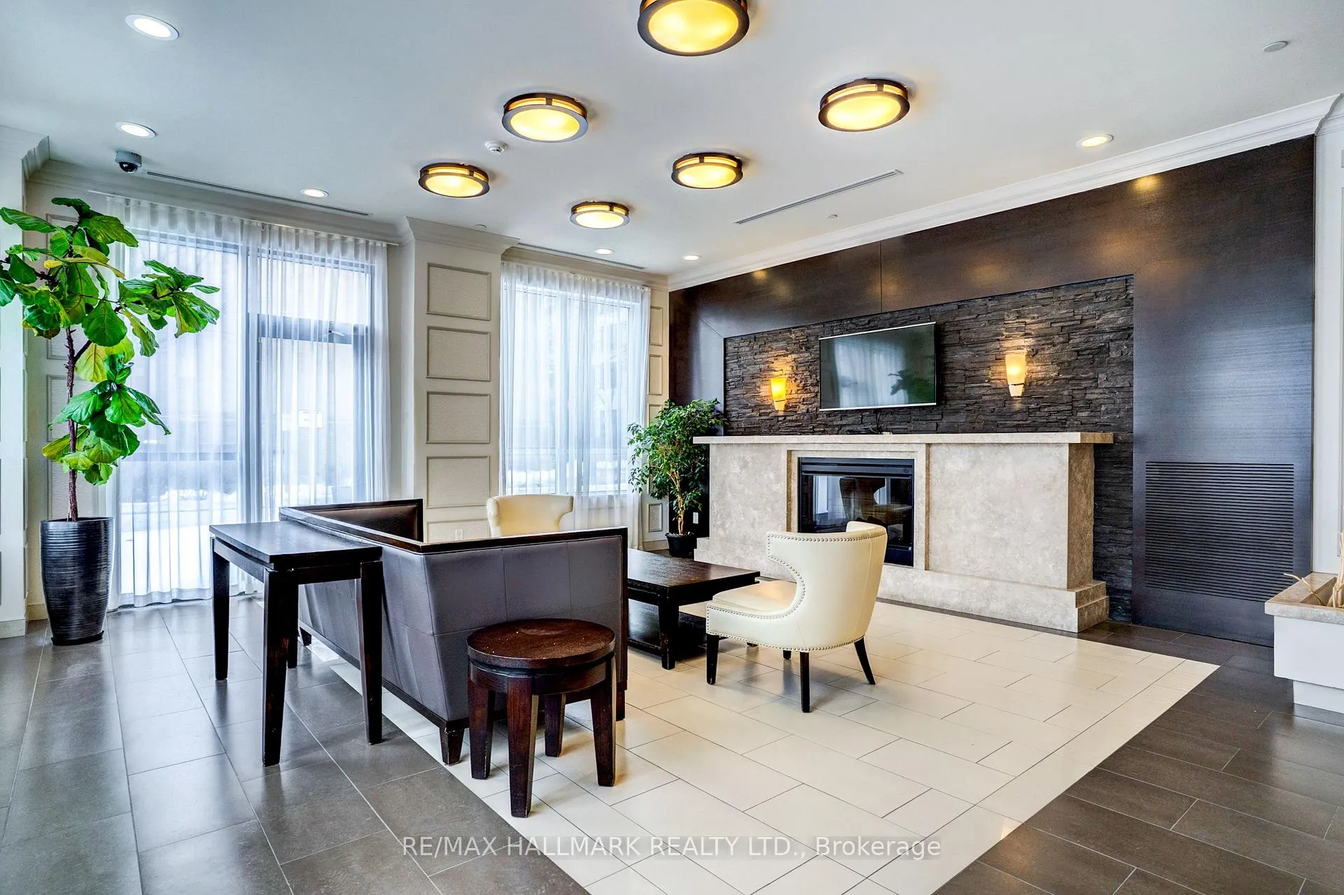 Photo 4 of Unit 630, 35 Saranac Boulevard, Toronto, Englemount-Lawrence — HOMEH