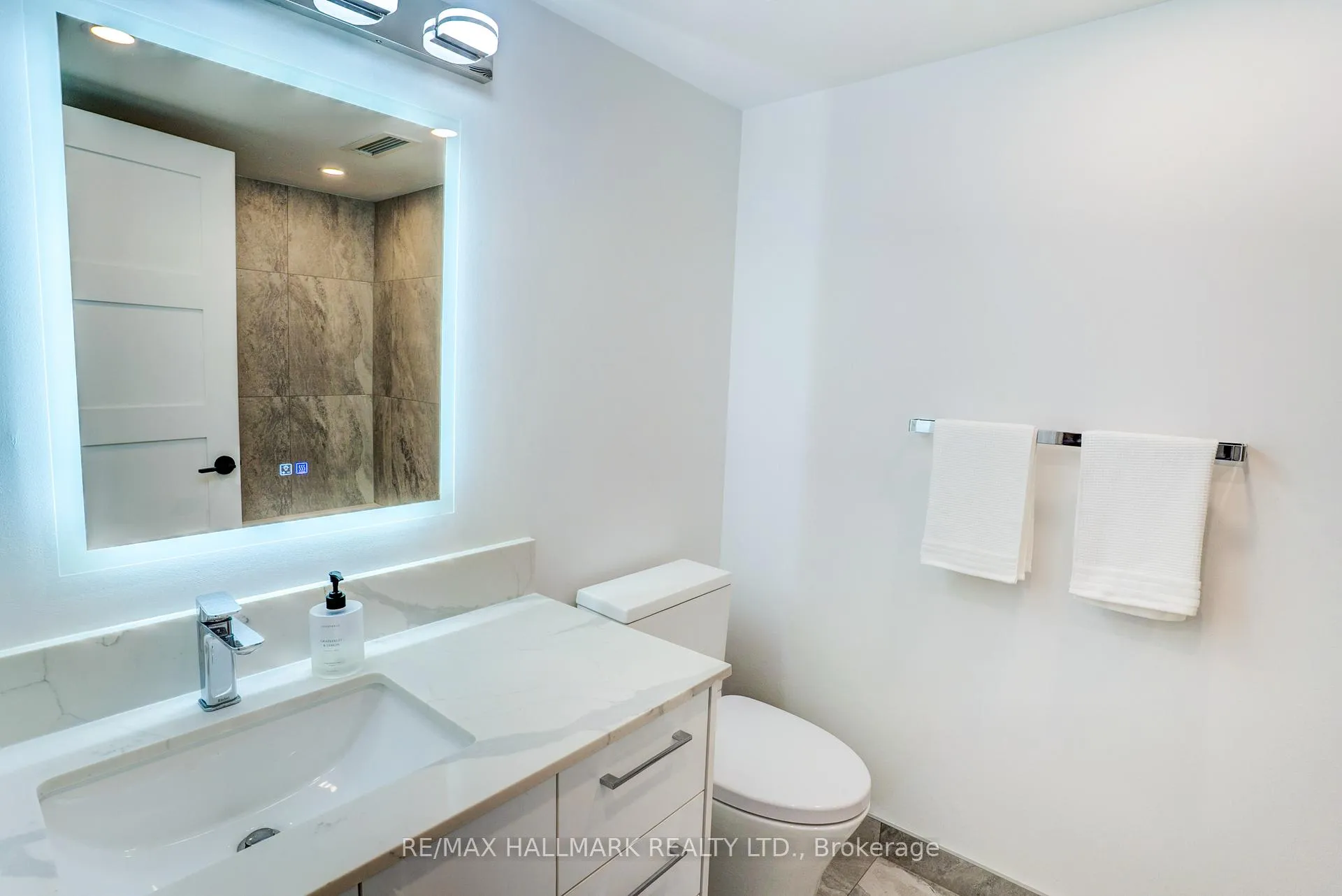 Photo 26 of Unit 630, 35 Saranac Boulevard, Toronto, Englemount-Lawrence — HOMEH