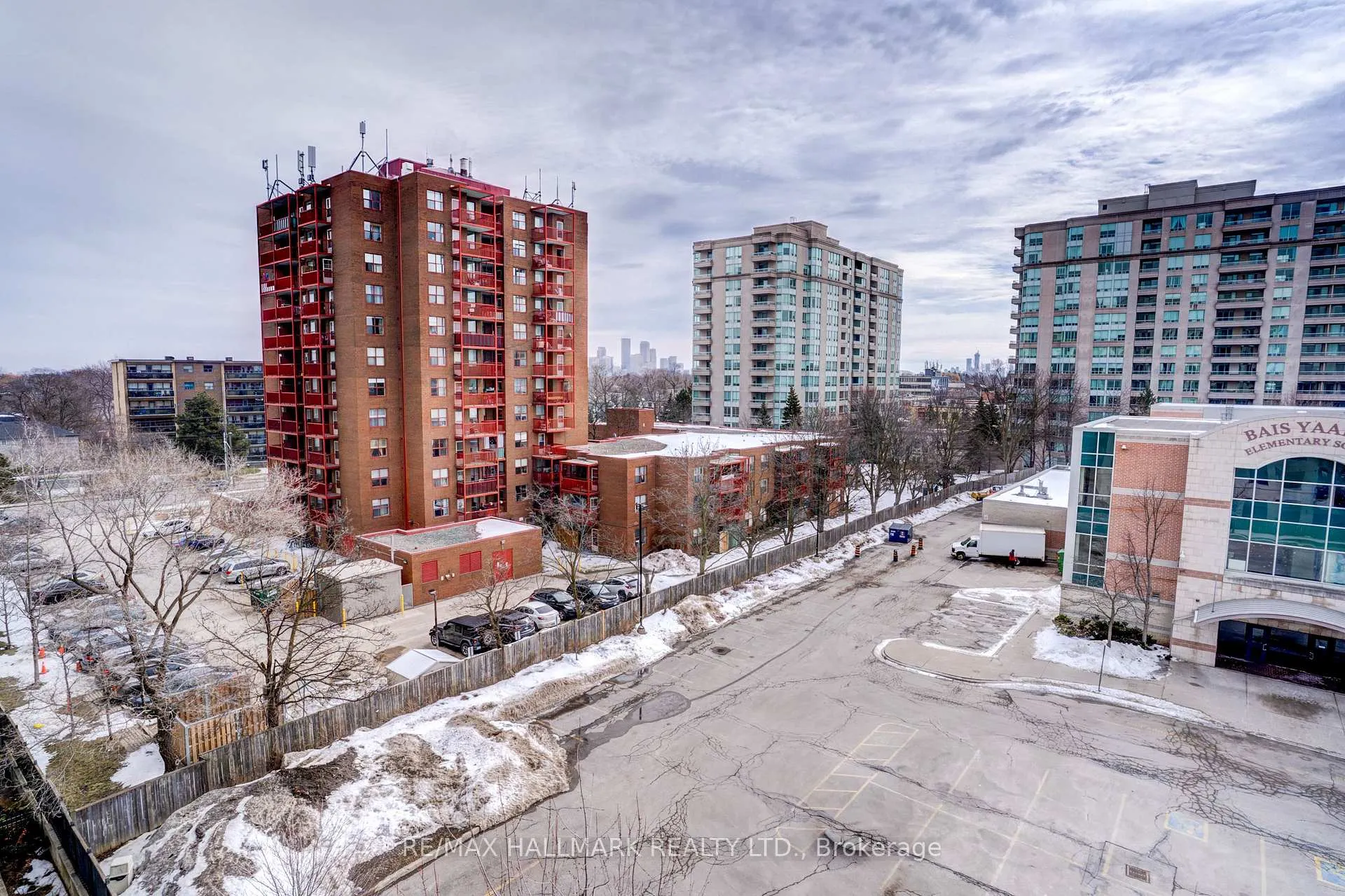 Photo 32 of Unit 630, 35 Saranac Boulevard, Toronto, Englemount-Lawrence — HOMEH