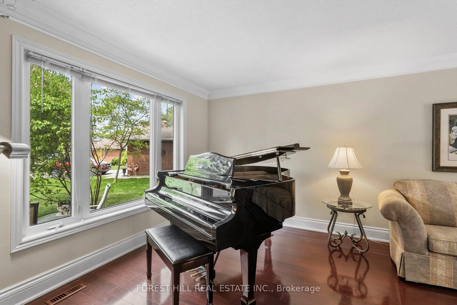 Photo 12 of 34 Fletcher Drive, Brampton, Brampton South — HOMEH