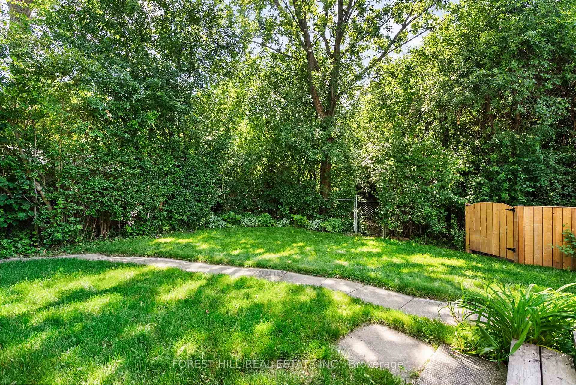 Photo 47 of 34 Fletcher Drive, Brampton, Brampton South — HOMEH