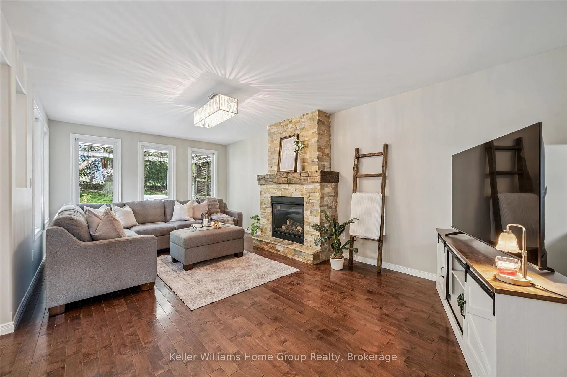 Photo 7 of 27 Davis Street, Guelph, Grange Road — HOMEH