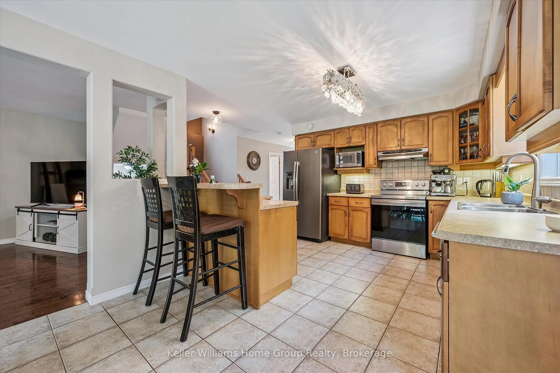 Photo 11 of 27 Davis Street, Guelph, Grange Road — HOMEH