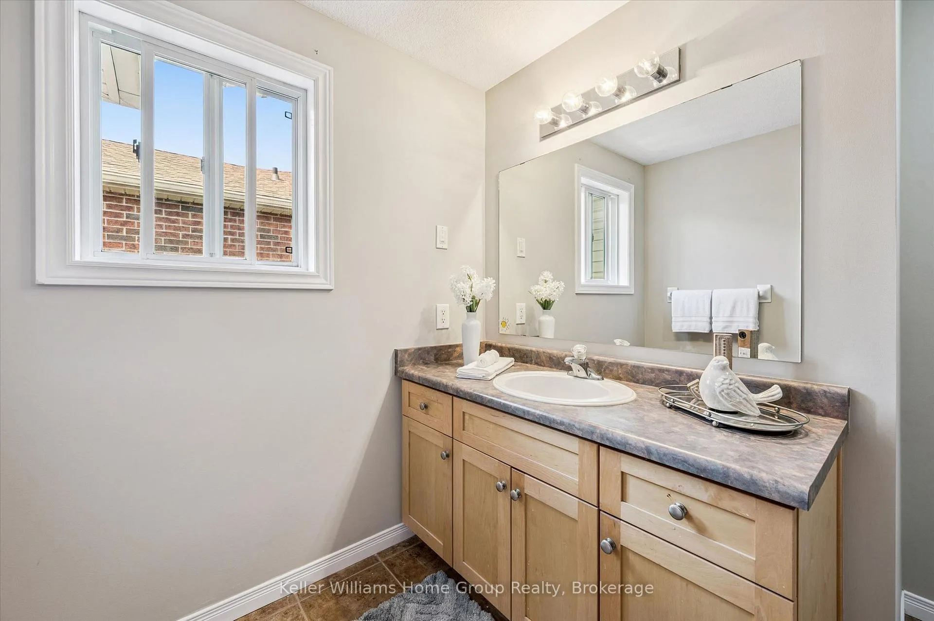 Photo 25 of 27 Davis Street, Guelph, Grange Road — HOMEH