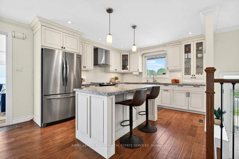 Photo 11 of 758 Francis Road, Burlington, LaSalle — HOMEH