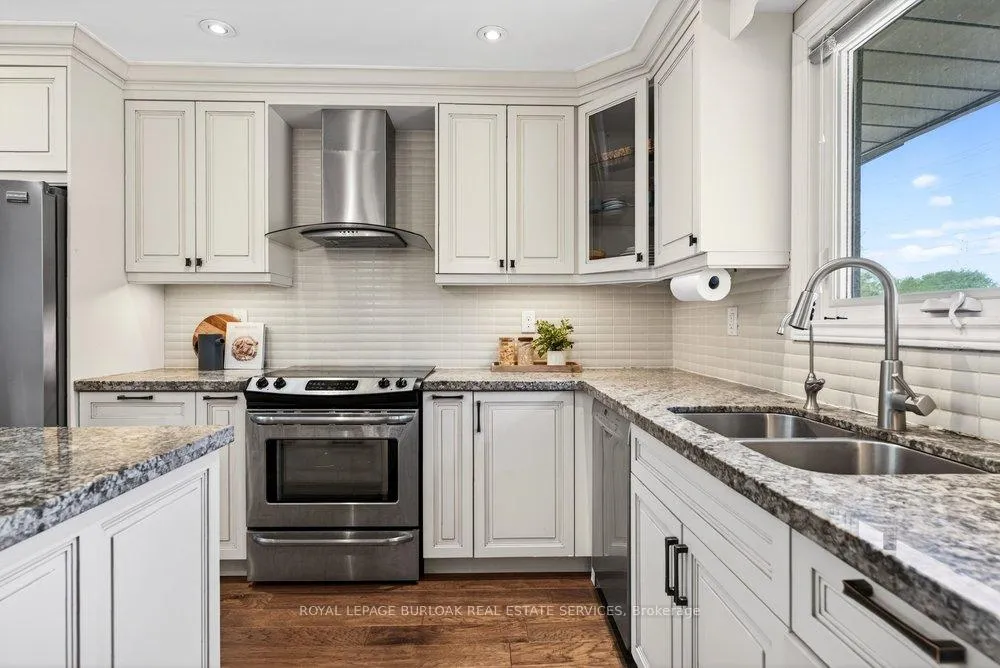 Photo 14 of 758 Francis Road, Burlington, LaSalle — HOMEH