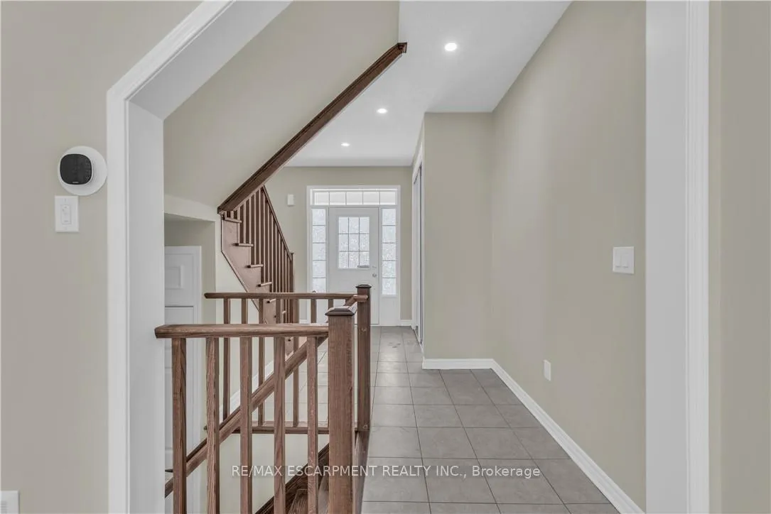 Photo 6 of 75 Forest Ridge Avenue, Hamilton, Waterdown — HOMEH