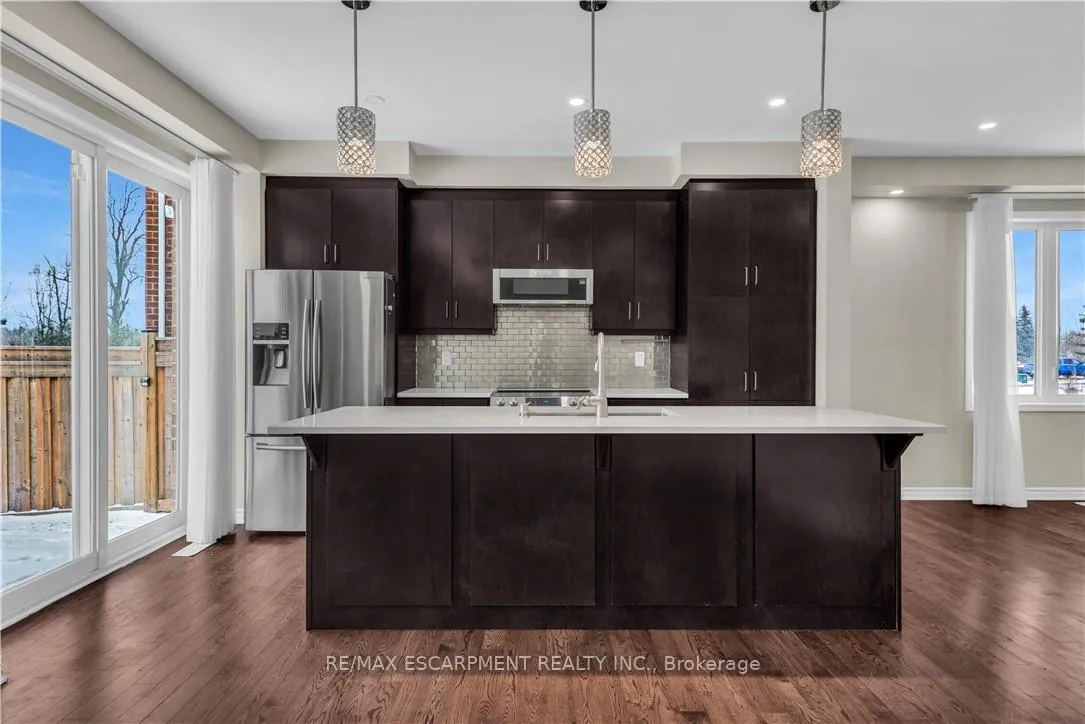 Photo 8 of 75 Forest Ridge Avenue, Hamilton, Waterdown — HOMEH