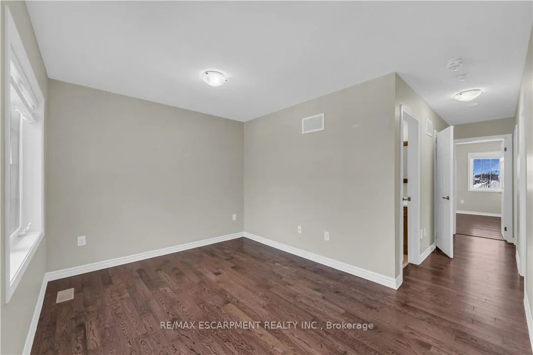 Photo 25 of 75 Forest Ridge Avenue, Hamilton, Waterdown — HOMEH