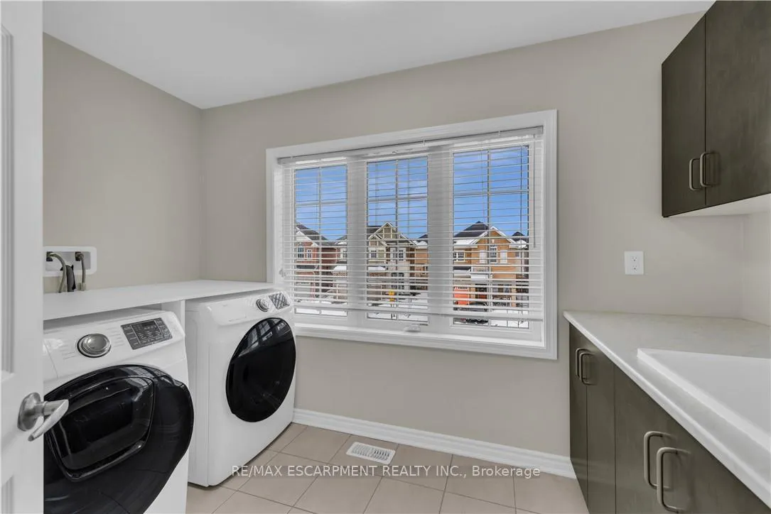 Photo 28 of 75 Forest Ridge Avenue, Hamilton, Waterdown — HOMEH