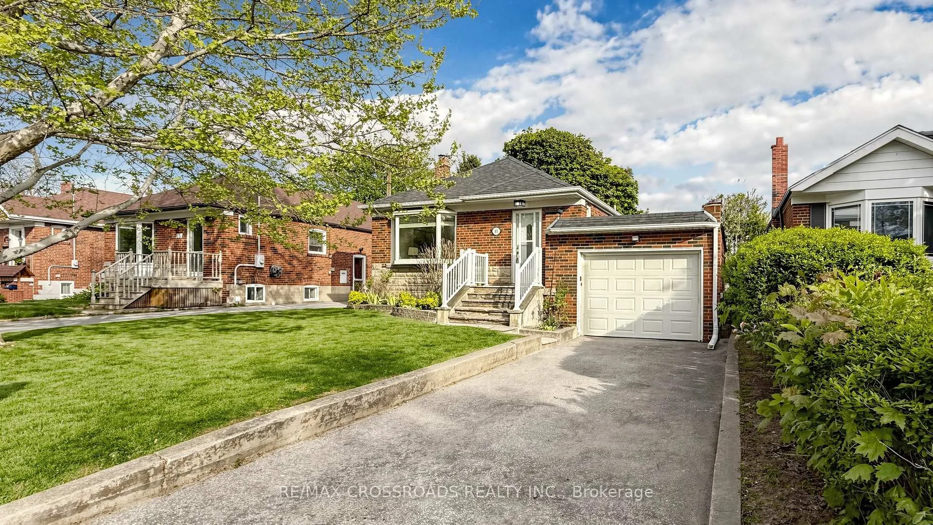 Photo 2 of 63 Flora Drive, Scarborough, Dorset Park — HOMEH