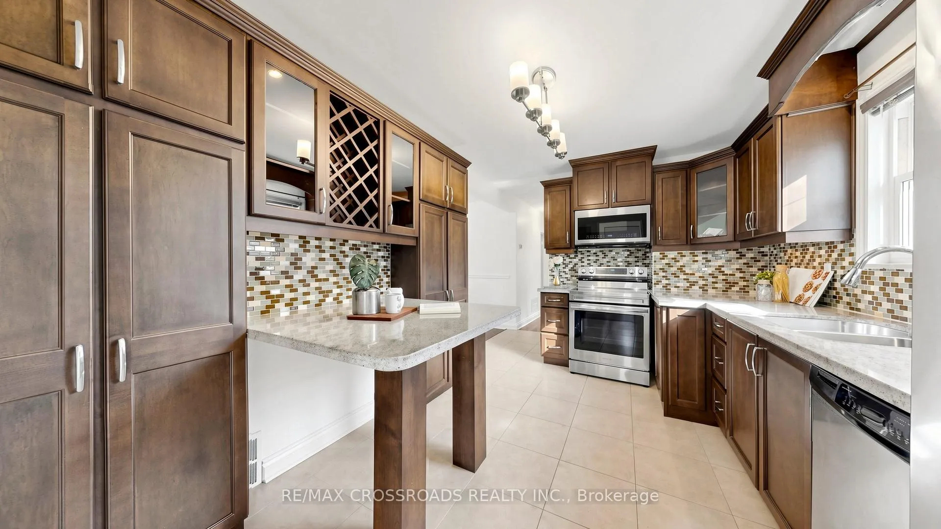 Photo 17 of 63 Flora Drive, Scarborough, Dorset Park — HOMEH