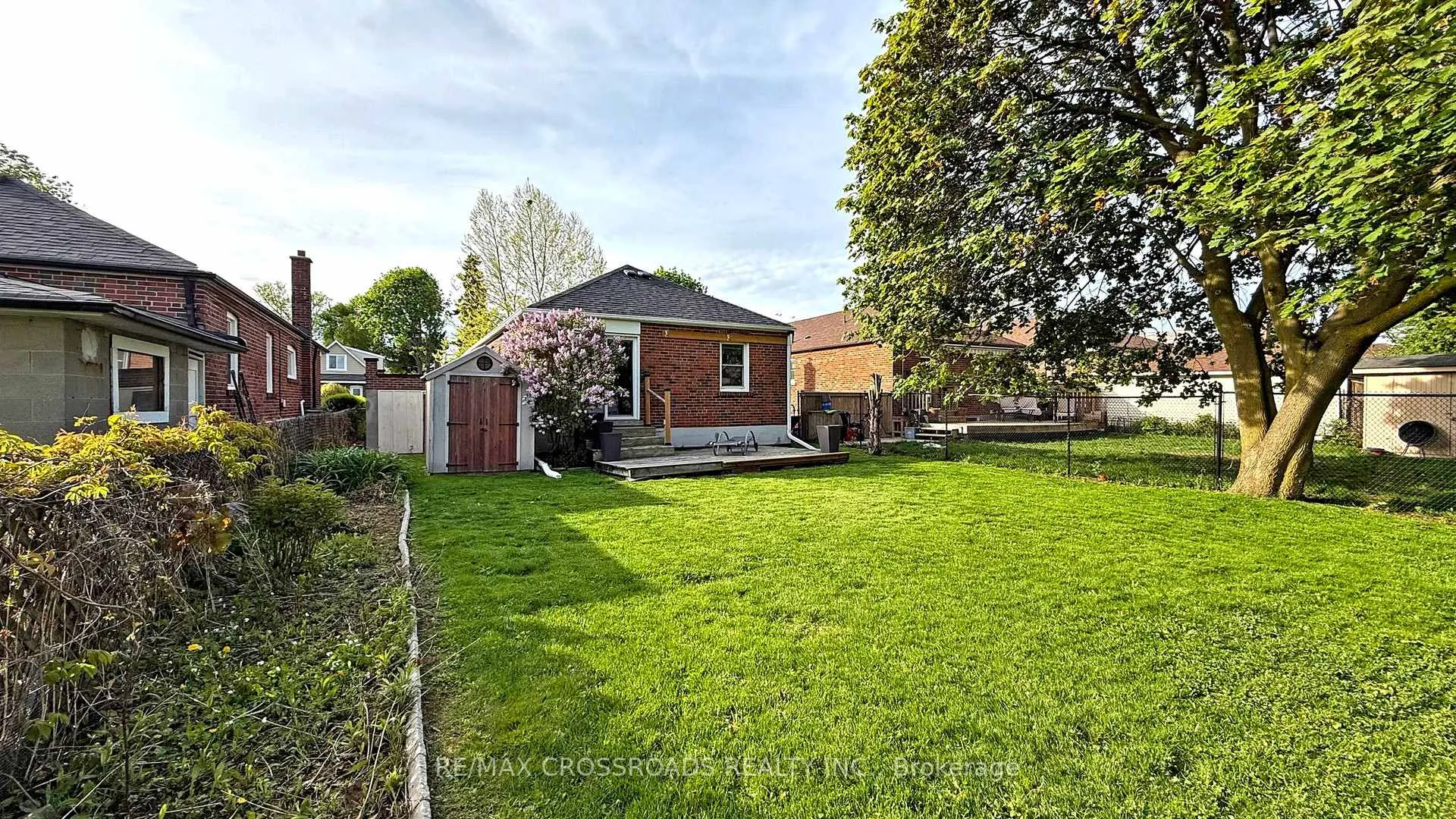 Photo 48 of 63 Flora Drive, Scarborough, Dorset Park — HOMEH