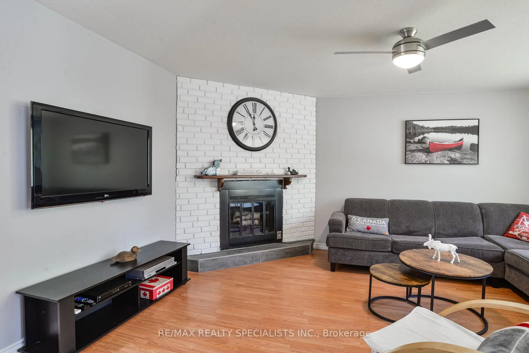 Photo 5 of 1018 S Sunny Crest Road, Gravenhurst, Morrison — HOMEH