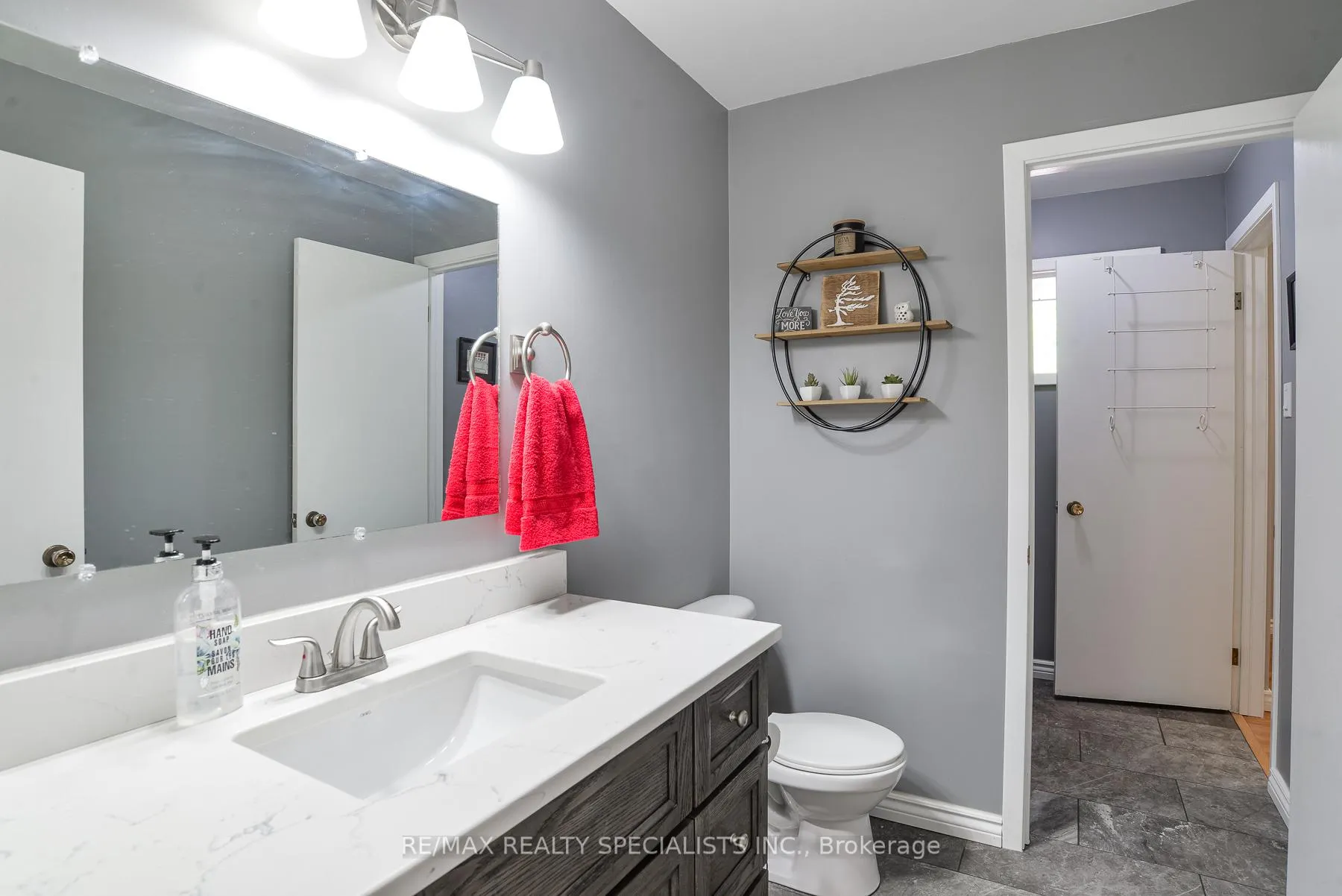 Photo 12 of 1018 S Sunny Crest Road, Gravenhurst, Morrison — HOMEH