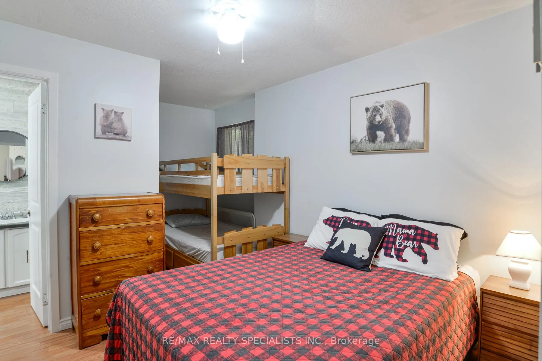 Photo 15 of 1018 S Sunny Crest Road, Gravenhurst, Morrison — HOMEH