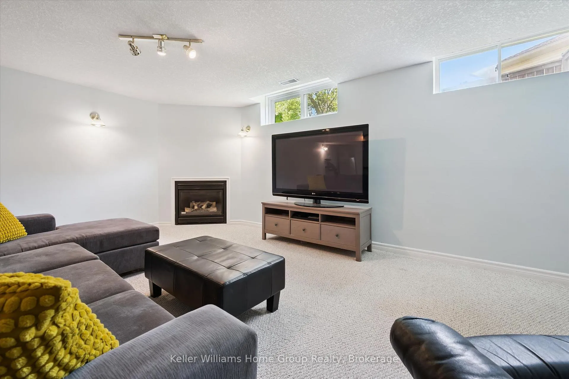 Photo 33 of 9 Berdux Place, Wellesley — HOMEH