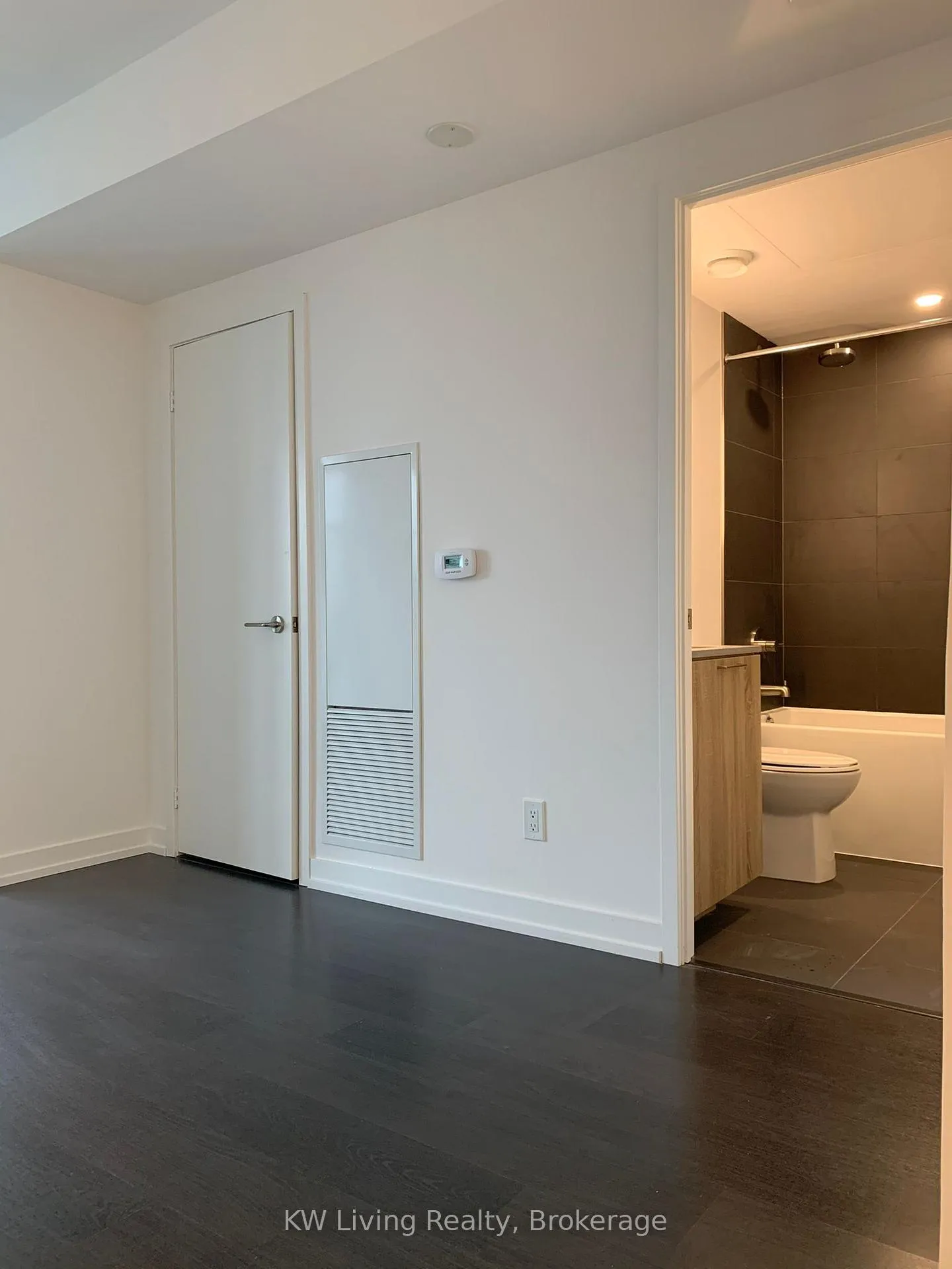 Photo 3 of Unit 3105, 19 Western Battery Road, Toronto, Niagara — HOMEH