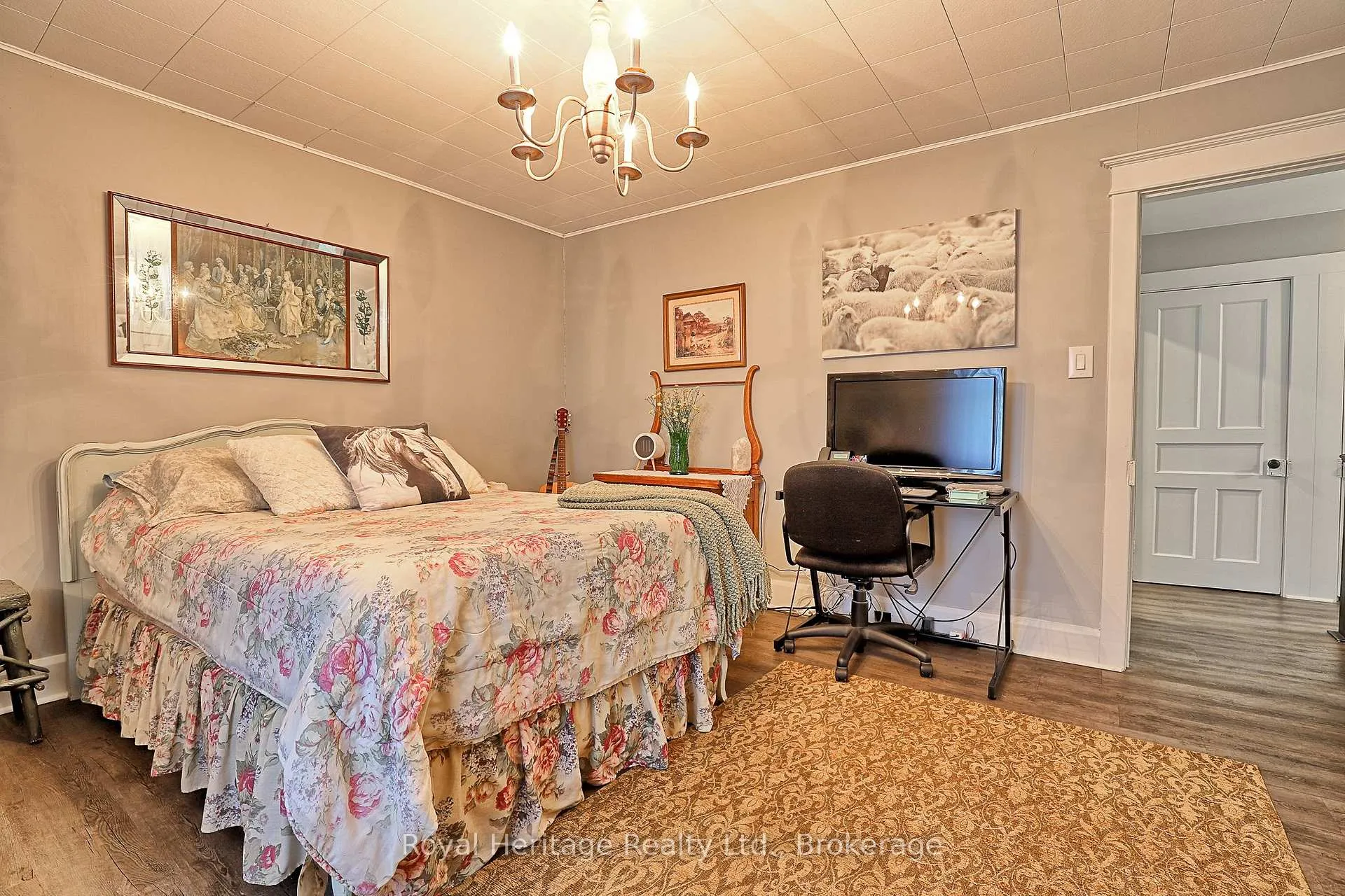 Photo 20 of 140 Robin Road, Kawartha Lakes, Fenelon — HOMEH